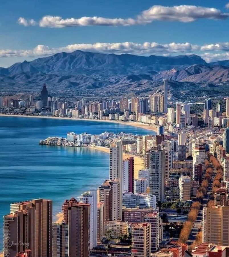 San Remo Levante Beach Apartments Benidorm Bagian luar foto