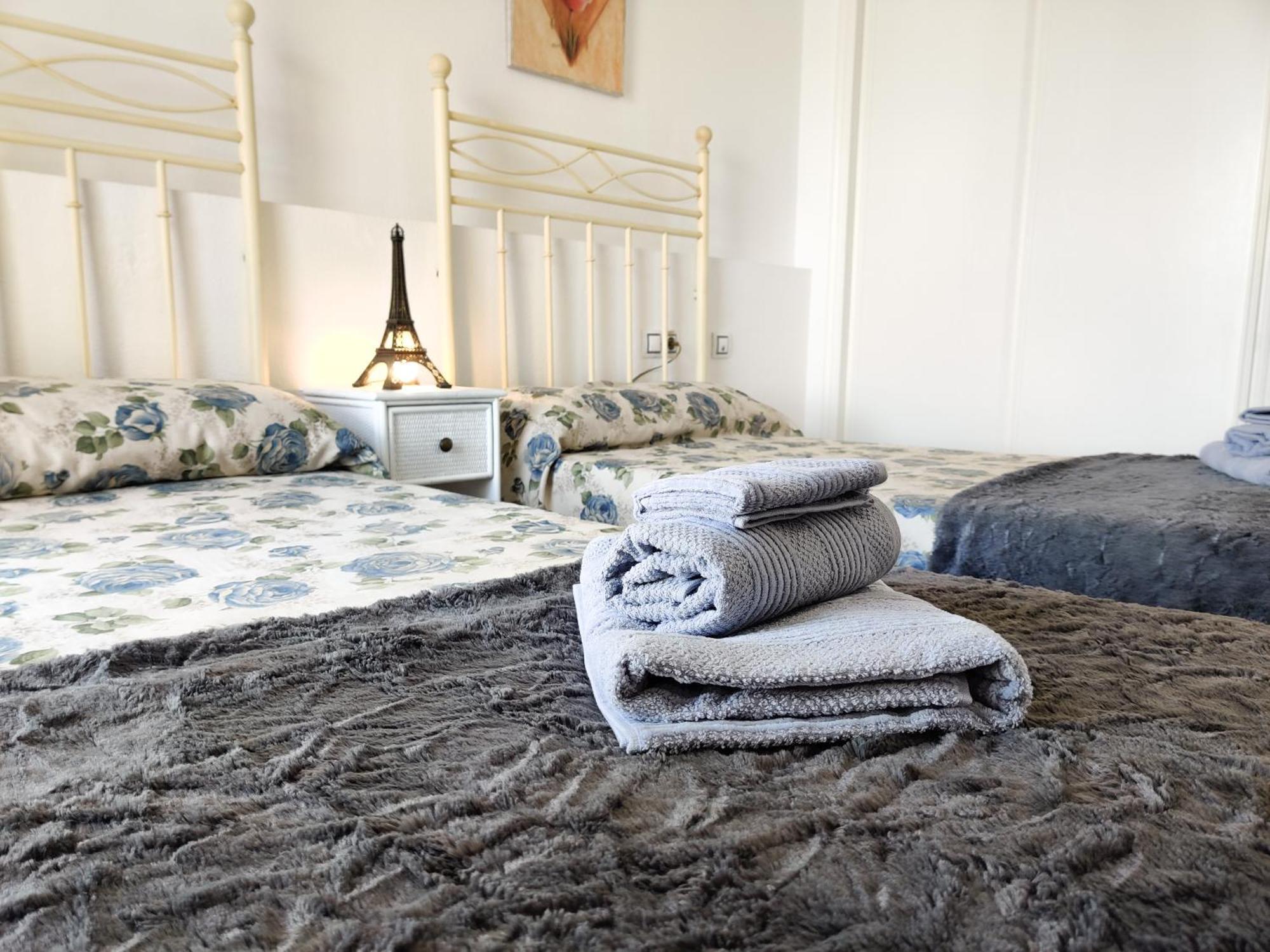 San Remo Levante Beach Apartments Benidorm Bagian luar foto