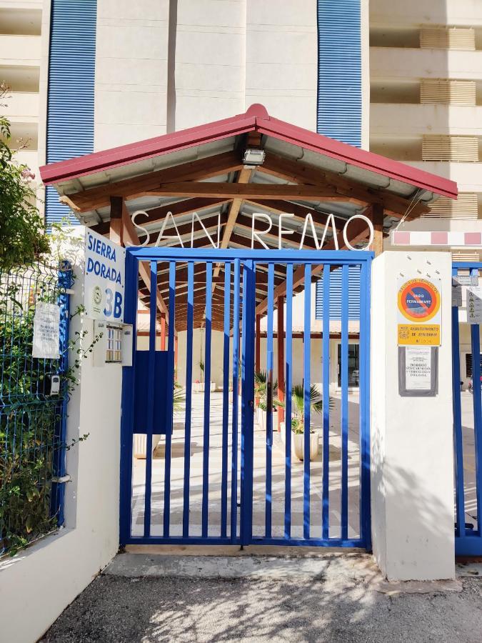 San Remo Levante Beach Apartments Benidorm Bagian luar foto